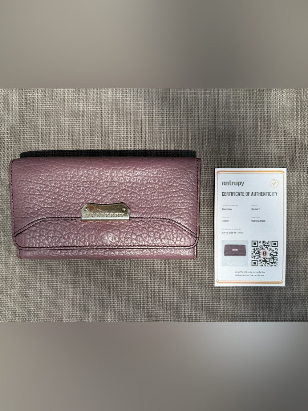 AUTHENTIC Burberry Dusty Rose Pebbled Leather Flap Wallet EUC. Free CB insert